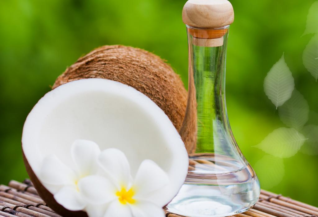 Маска с маслом кокоса для лица: рецепты, особенности применения, отзывы. Кокосовое масло в косметологии
