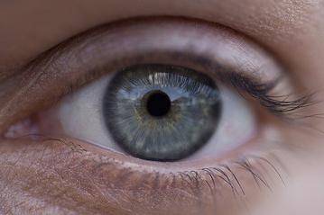 роговица глаза поражается при нехватке ретинола