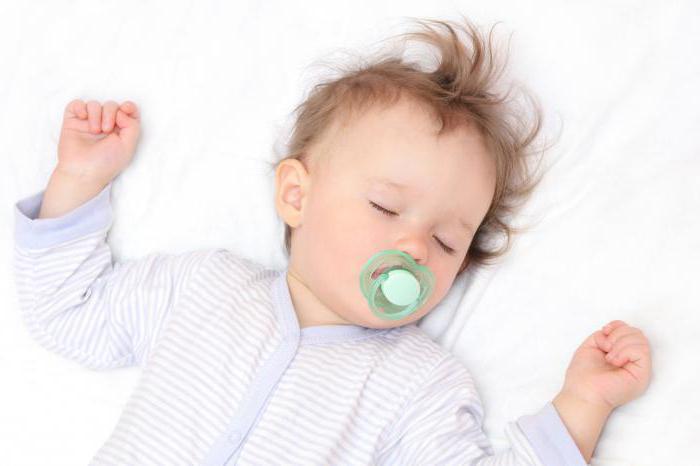 почему ребенок потеет во время сна 2 года