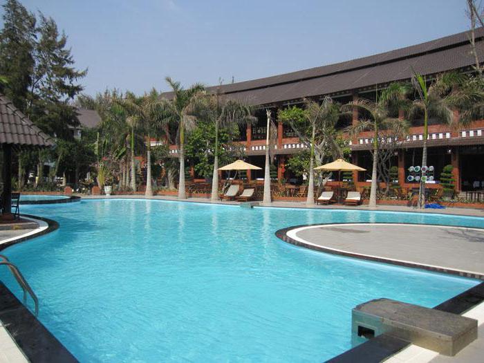 Отзывы об отеле «Sandunes Beach Resort 4»
