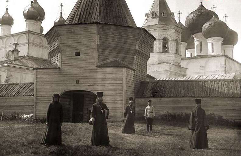 Насельники монастыря