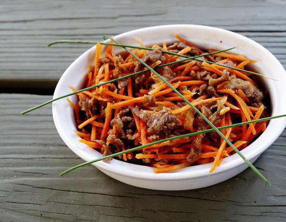 Салат с корейской морковью и грибами жареными