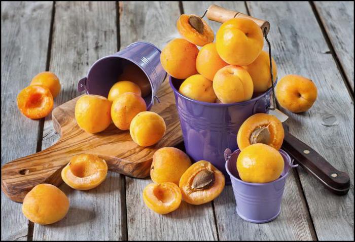 варенье из абрикосов с грецким орехом