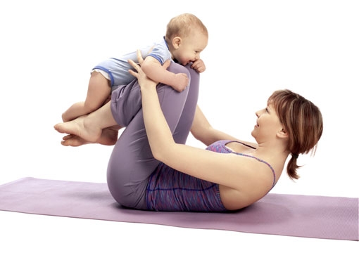 Развитие ребенка в год и 4 месяца: важные моменты, психическая активность, нормы роста и веса