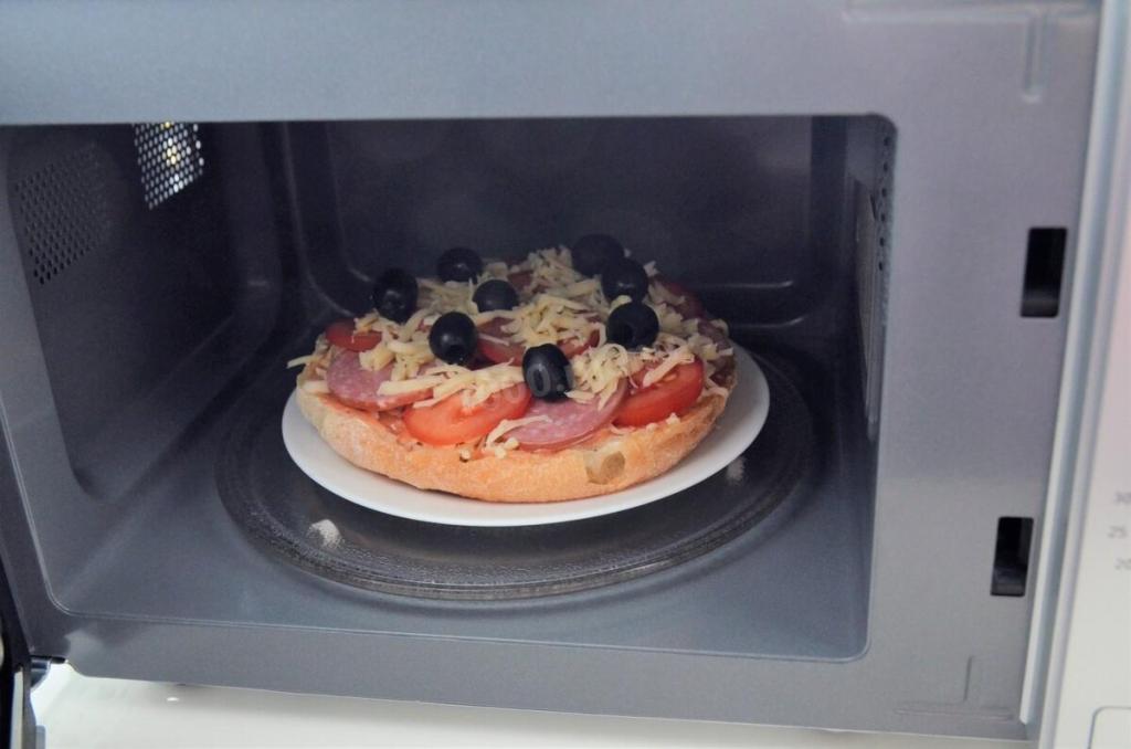 Пицца в микроволновке