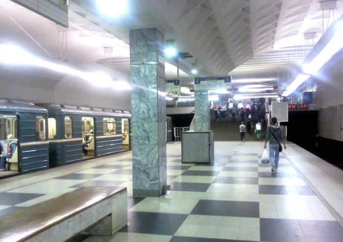 москва метро братиславская
