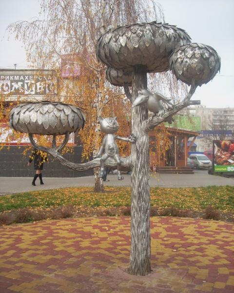 памятник котенку с улицы Лизюкова в Воронеже