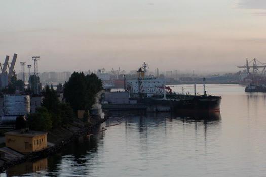 большой морской порт санкт петербург