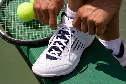 теннисные кроссовки