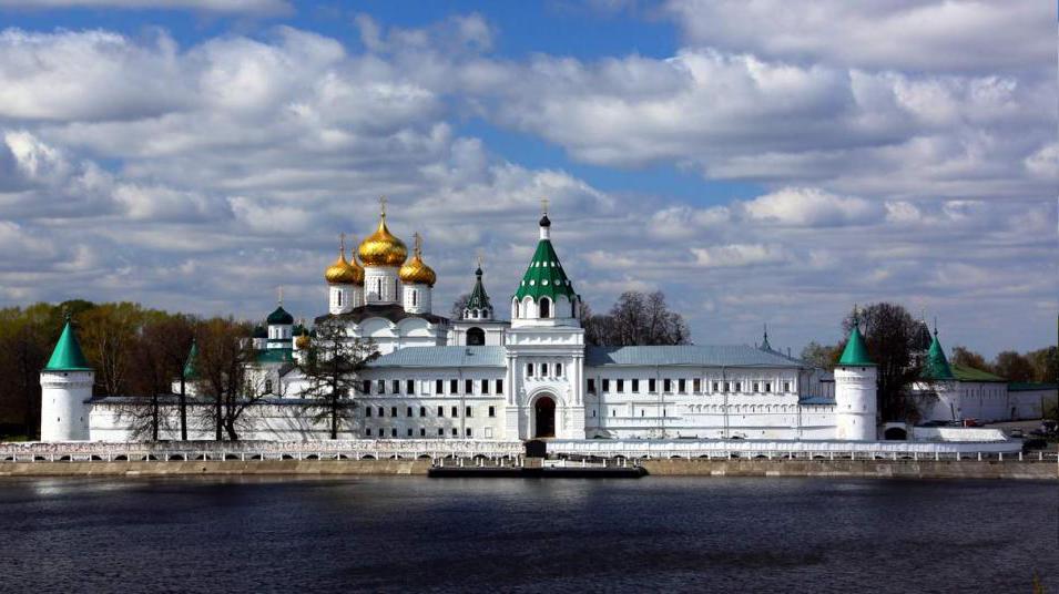 Свято-Троицкий Ипатьевский монастырь в Костроме