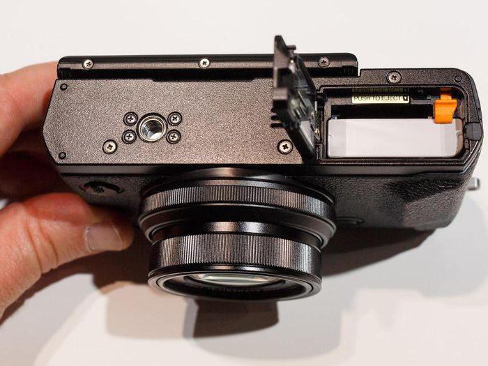 цифровой фотоаппарат Fujifilm X30 