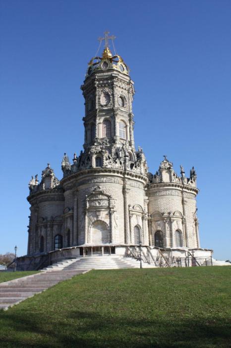 Знаменская церковь Дубровицы