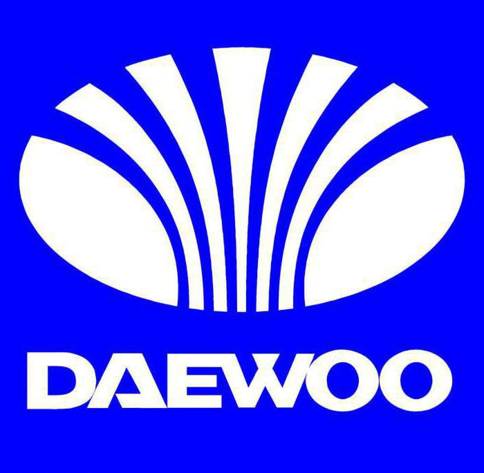 логотип автомобиля Daewoo 