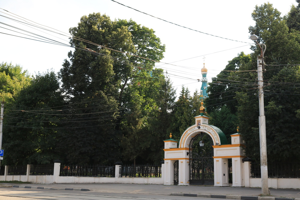 Врата храма