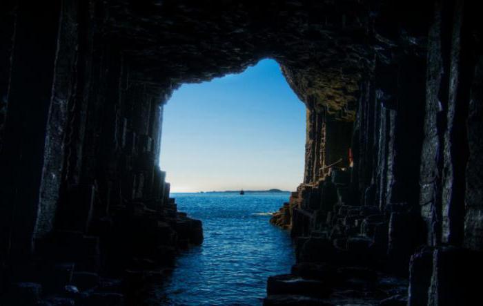 Фингалова пещера (Шотландия)