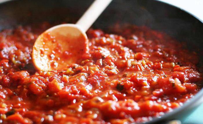 макароны в томатном соусе