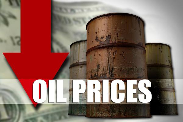 почему нефть падает доллар растет