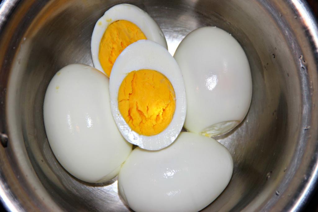 срок годности вареных яиц в часах