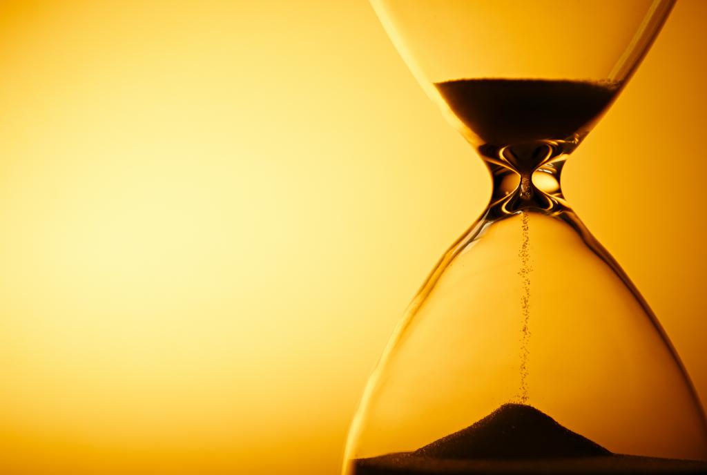 Песочные часы - символ времени и терпения