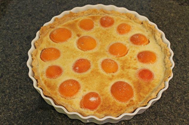 пирог с абрикосами в мультиварке рецепт