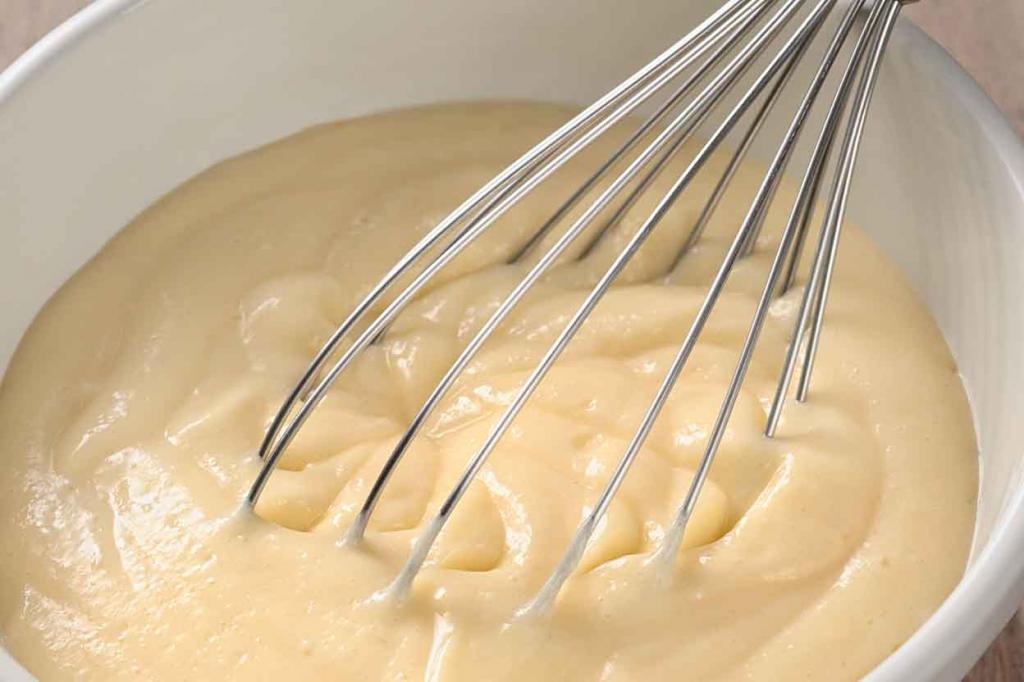 Заварной крем на молоке для медовика: рецепт приготовления, ингредиенты