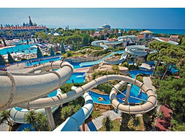 водные горки в отеле «Кремлин Палас» (Турция), 