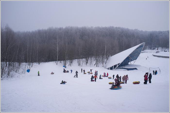 зимний отдых в парке 