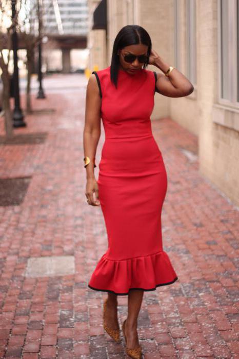 красное платье из неопрена
