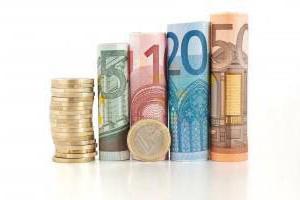 Вкладывать ли деньги в евро