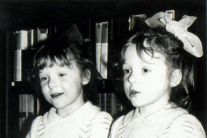 Ксения и Полина Кутеповы в детстве