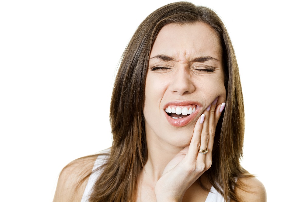 боль при ношении съемных зубных протезов