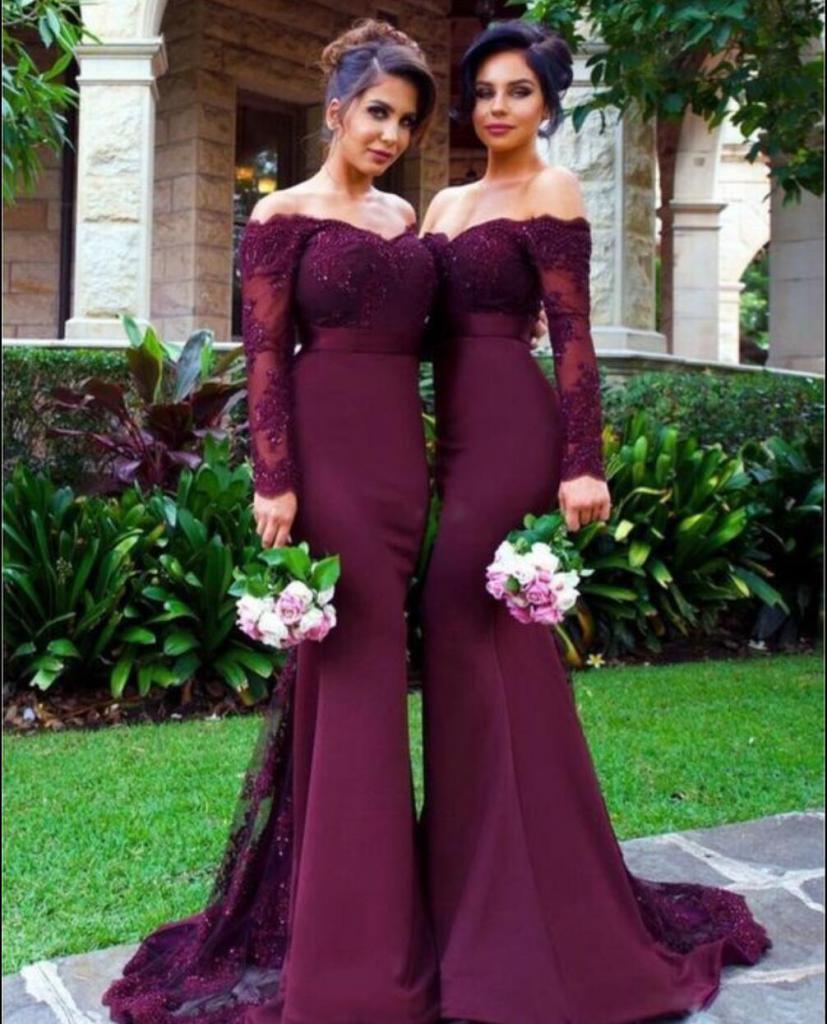 Платье с кружевом подружки жены