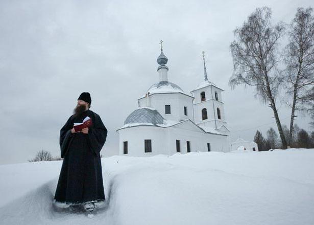 до скольки работает церковь в будни