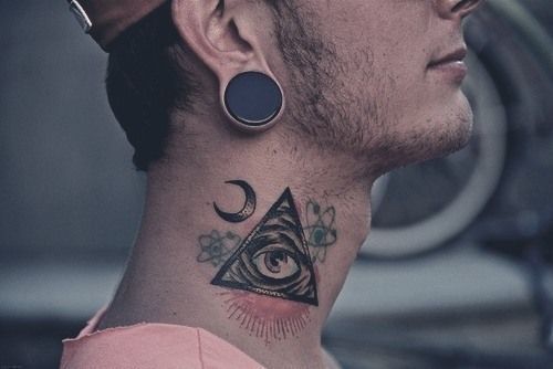 Пирамида с глазом: значение тату, варианты исполнения, эскизы