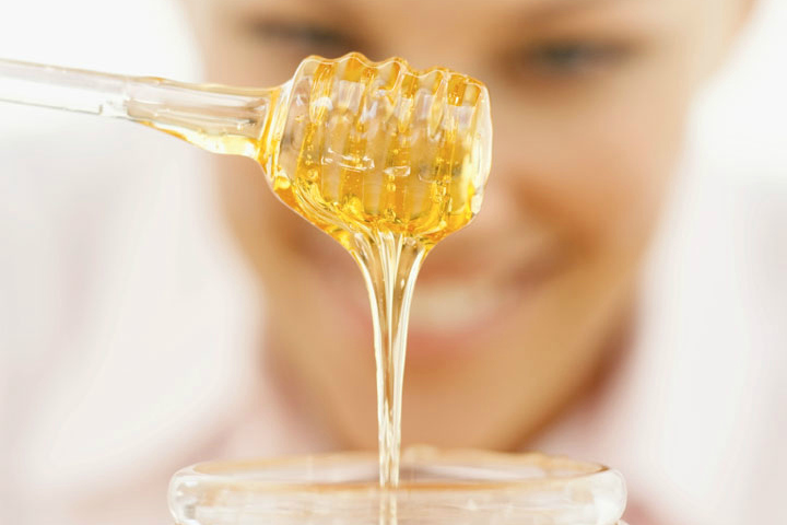 Маска для лица из меда от прыщей: эффективные рецепты, влияние дополнительных ингредиентов, отзывы