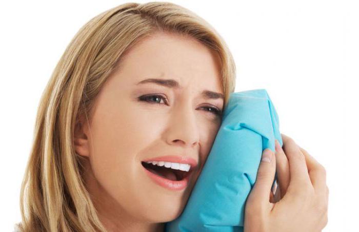 можно ли лечить зуб во время менструации