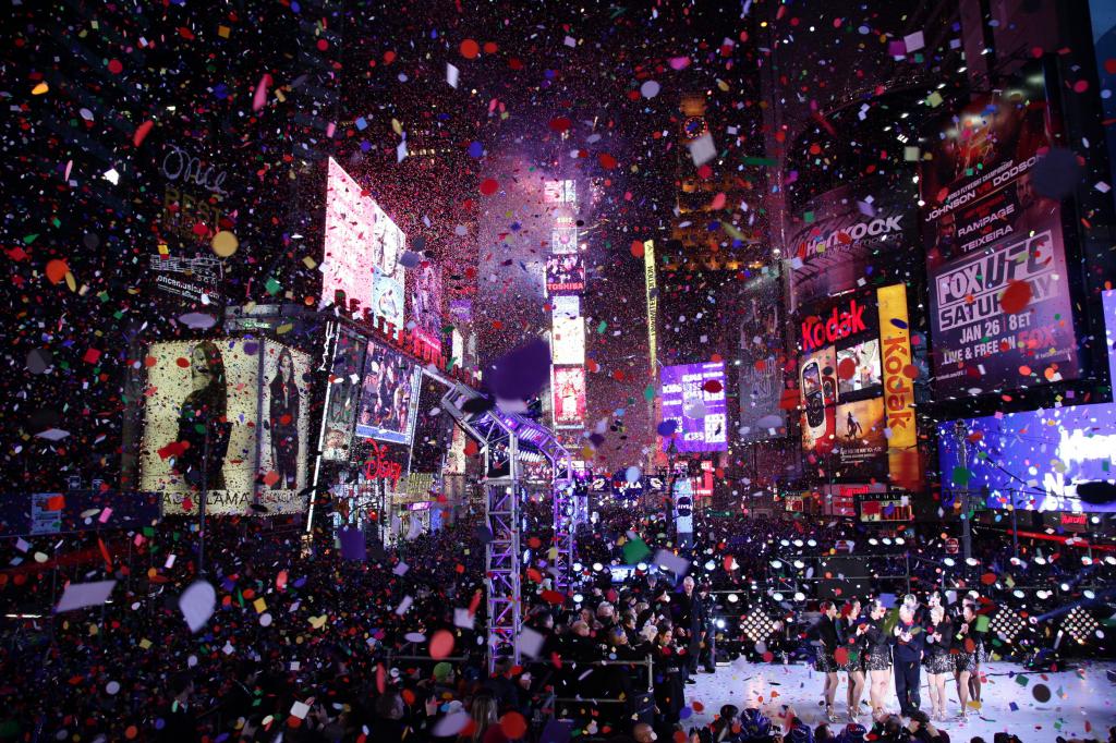 Празднование Нового года на Таймс-сквер