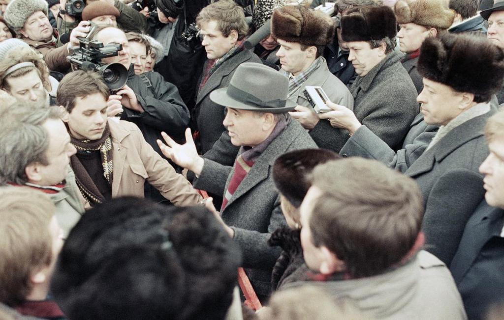 Горбачев в Вильнюсе 11 января 1990 г.
