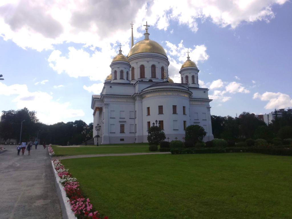 Ново-Тихвинский монастырь, где прошла свадьба Елизаветы Алтушкиной