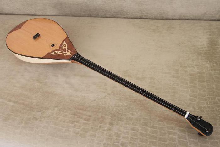 Домбра калмыцкий музыкальный инструмент 