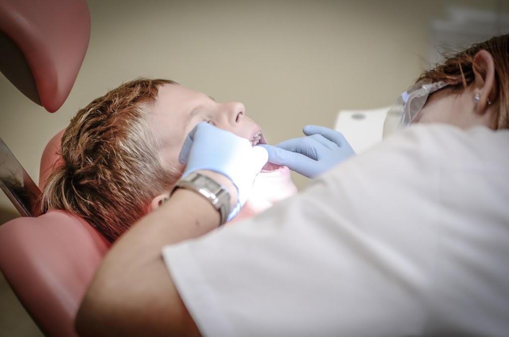 Регулярное обследование у стоматолога