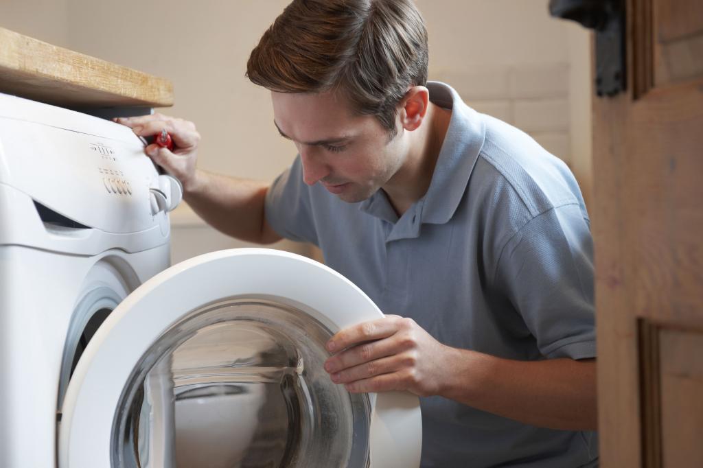 Почему болтается барабан в стиральной машине?