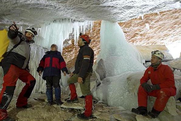 пещера снежная абхазия фото