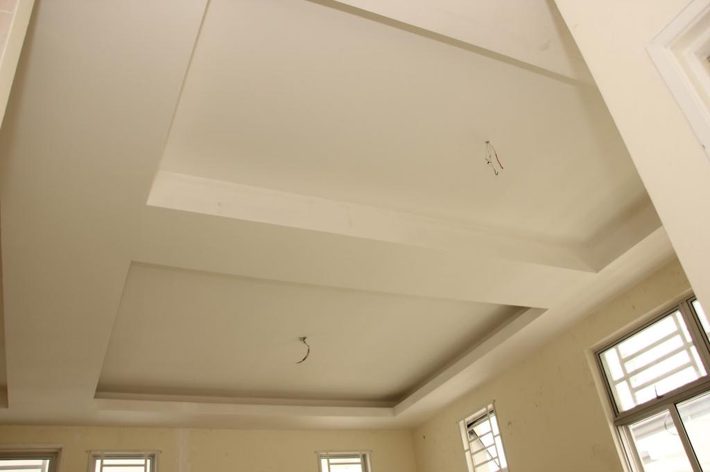Натяжной потолок или гипсокартон: что дешевле и что лучше. Сравнение характеристик, отзывы специалистов