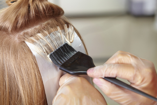Как осветлить пряди волос: описание технологии, особенности и отзывы