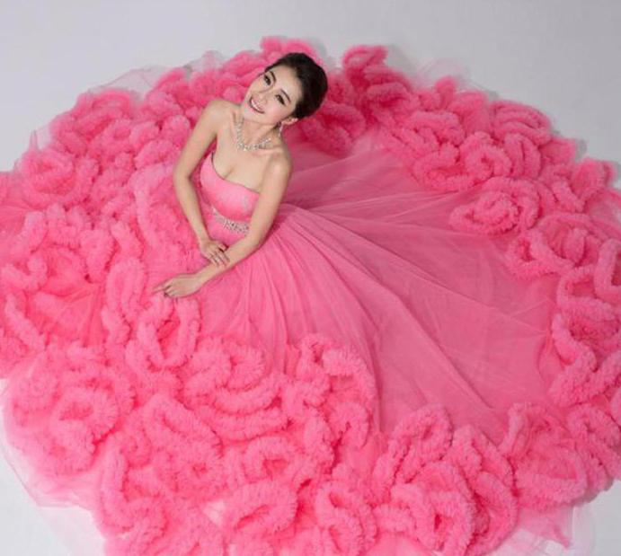 платье розовое облако