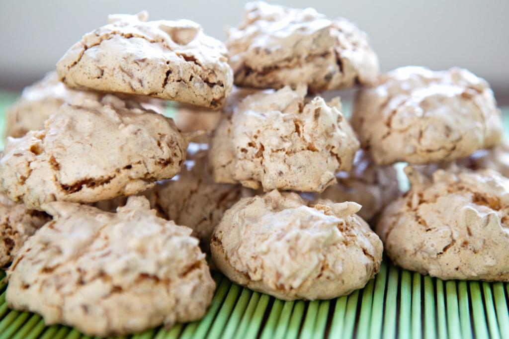 Печенье из белков: рецепт приготовления с фото