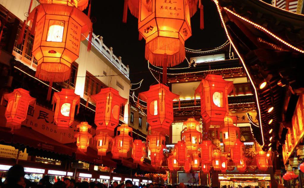 праздник фонарей в Китае