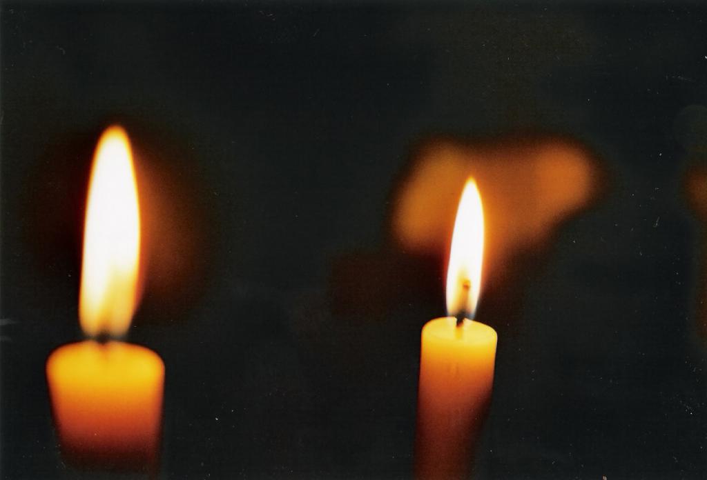 заговор на две свечи