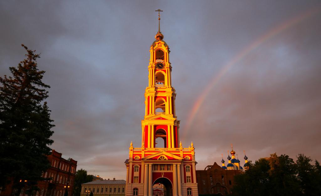 Колокольня Казанского мужского монастыря в Тамбове